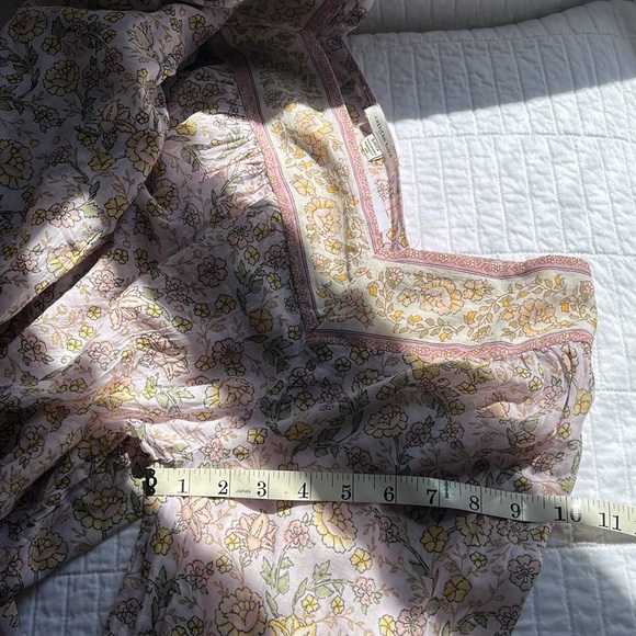 American Eagle flowy top.    Pale purple. Size S     Would easily fit Medium - Picture 13 of 14